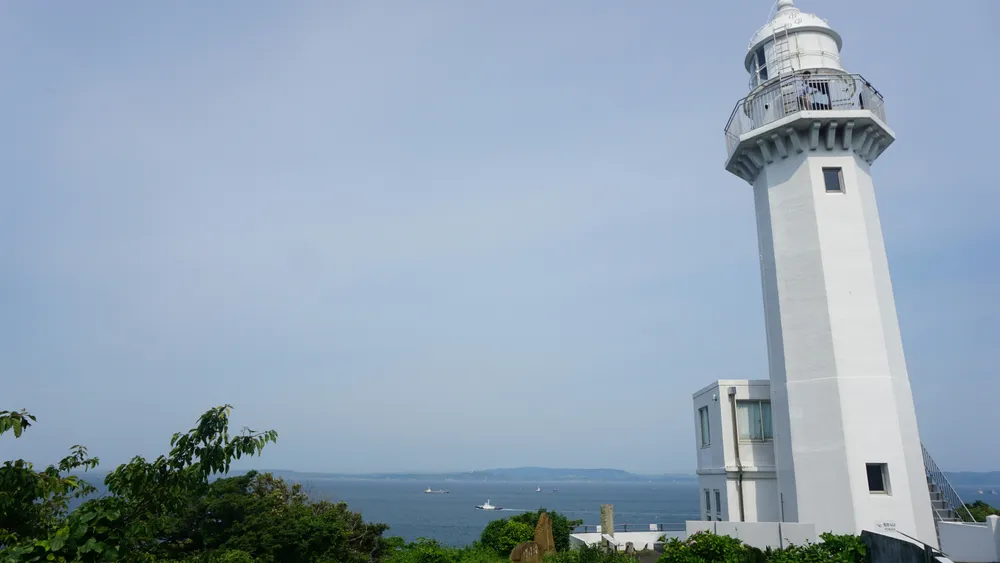 Un phare sur la baie de Yokosuka.